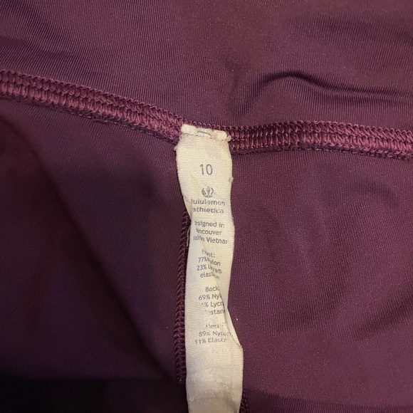 Purple Lululemon Cropped Leggings - Picture 4 of 4